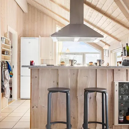 Дом отдыха Cozy In With Kitchen *